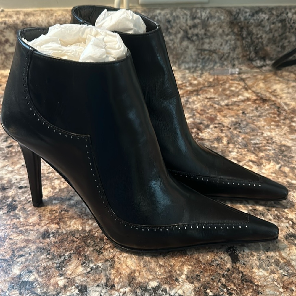 Kenneth Cole New York Black Ankle Boots